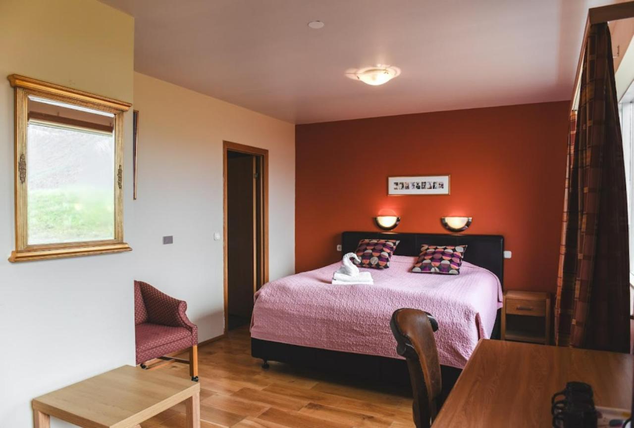Hotel Latrabjarg Hnjotur ภายนอก รูปภาพ