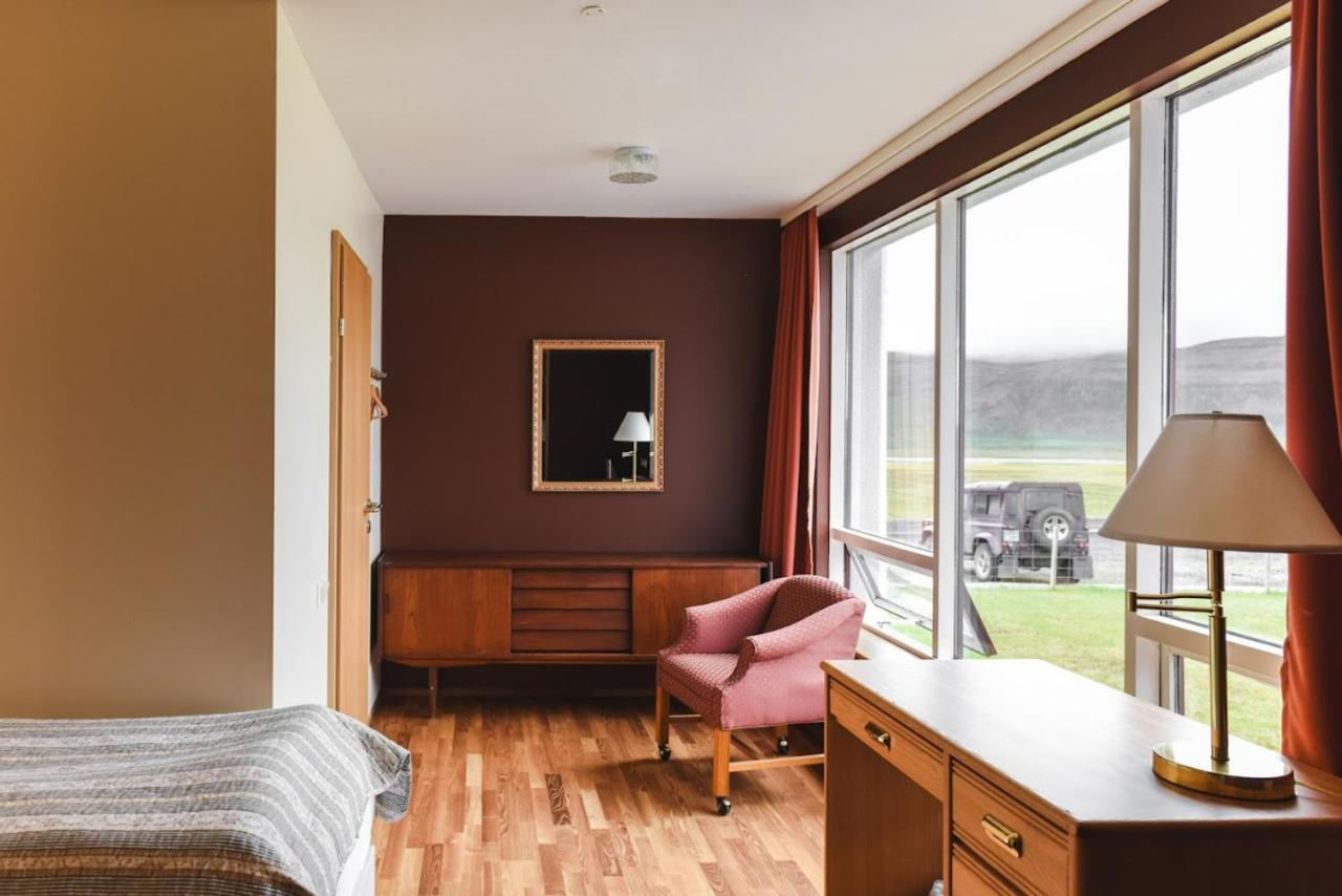 Hotel Latrabjarg Hnjotur ภายนอก รูปภาพ