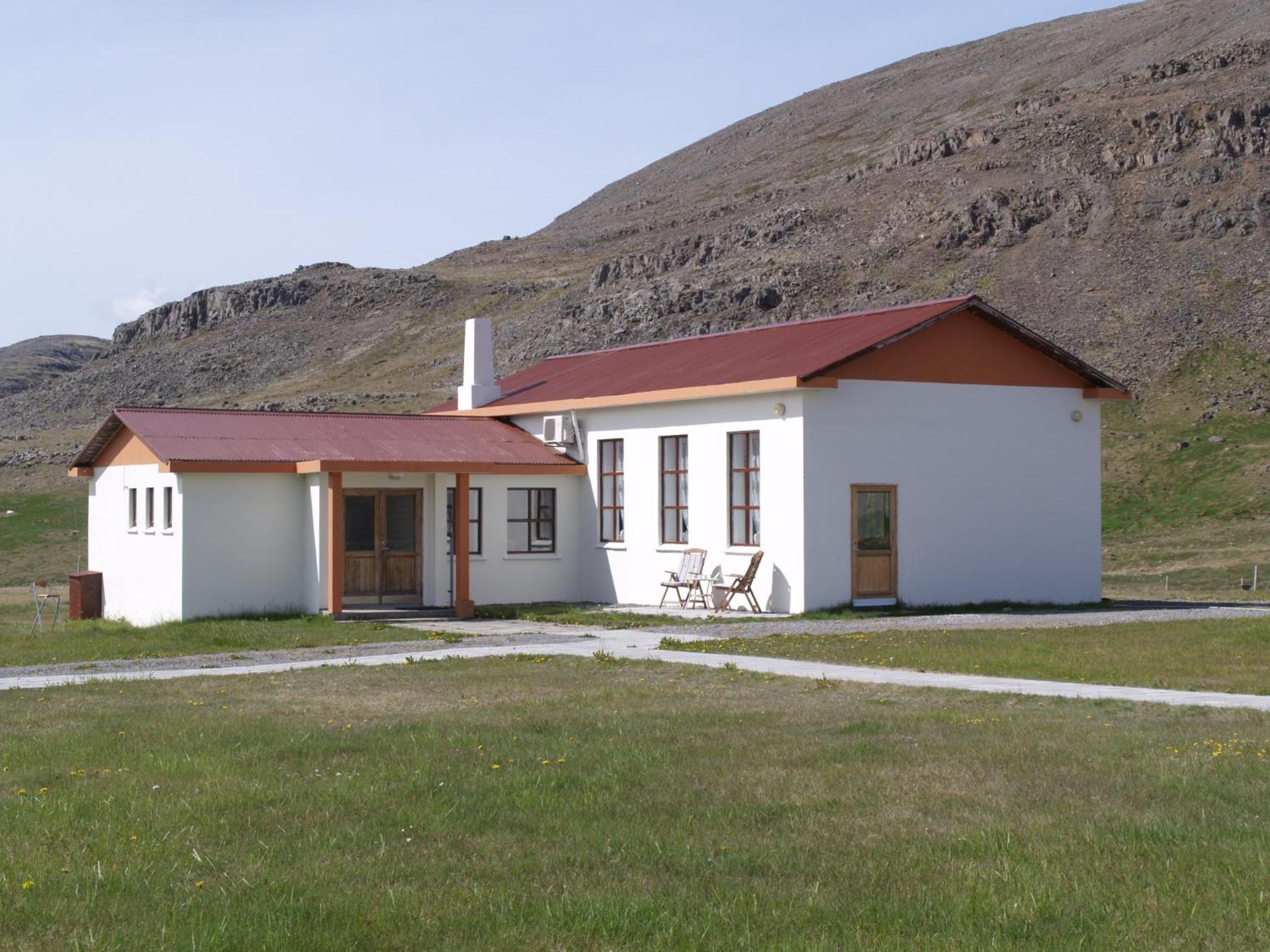 Hotel Latrabjarg Hnjotur ภายนอก รูปภาพ