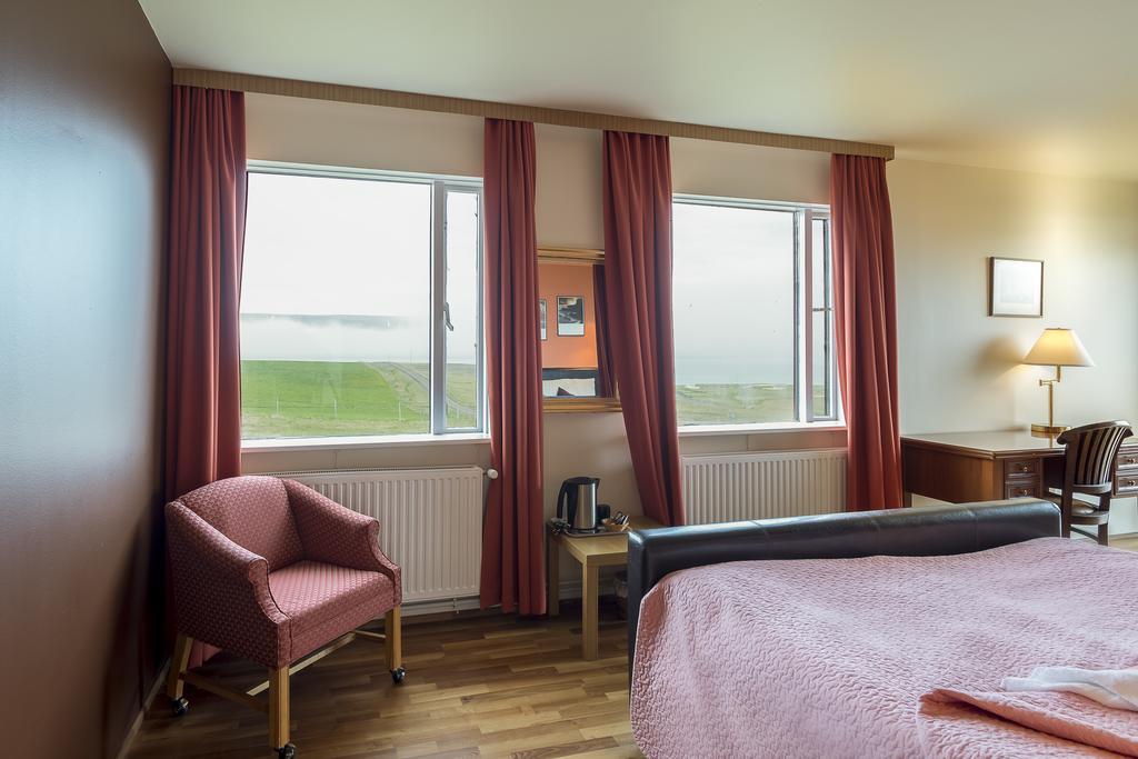 Hotel Latrabjarg Hnjotur ภายนอก รูปภาพ